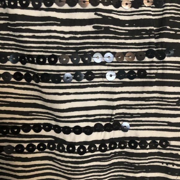 Ricki’s Top - Picture 3 of 4